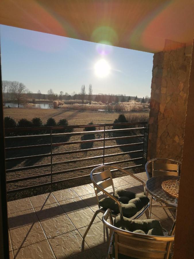 Beatrix Apartments Buk Exterior photo
